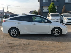 2016 トヨタ PRIUS Ａ - 4