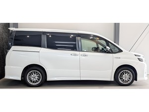 2016 トヨタ VOXY ハイブリッドＺＳ - 4