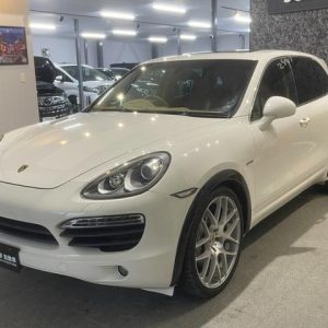 ポルシェ CAYENNE HYBRID S (2011)