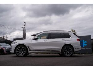 2020 BMW X7 xDrive - 5