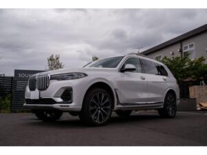2020 BMW X7 xDrive - 7