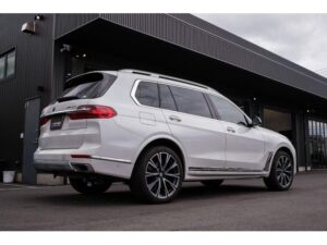 2020 BMW X7 xDrive - 8