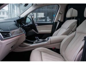 2020 BMW X7 xDrive - 13
