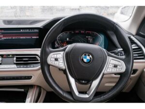 2020 BMW X7 xDrive - 16