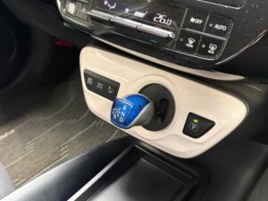 2016 トヨタ PRIUS S - 11