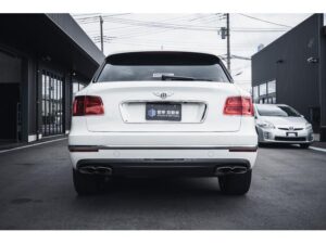 2019 ベントレー BENTAYGA V8 - 3