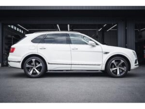 2019 ベントレー BENTAYGA V8 - 4