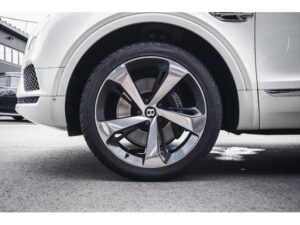 2019 ベントレー BENTAYGA V8 - 19