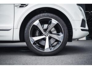 2019 ベントレー BENTAYGA V8 - 21