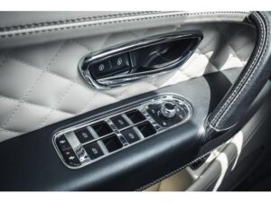 2019 ベントレー BENTAYGA V8 - 26